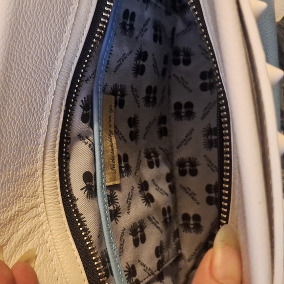 Min & Mon - Picture 12 of 16